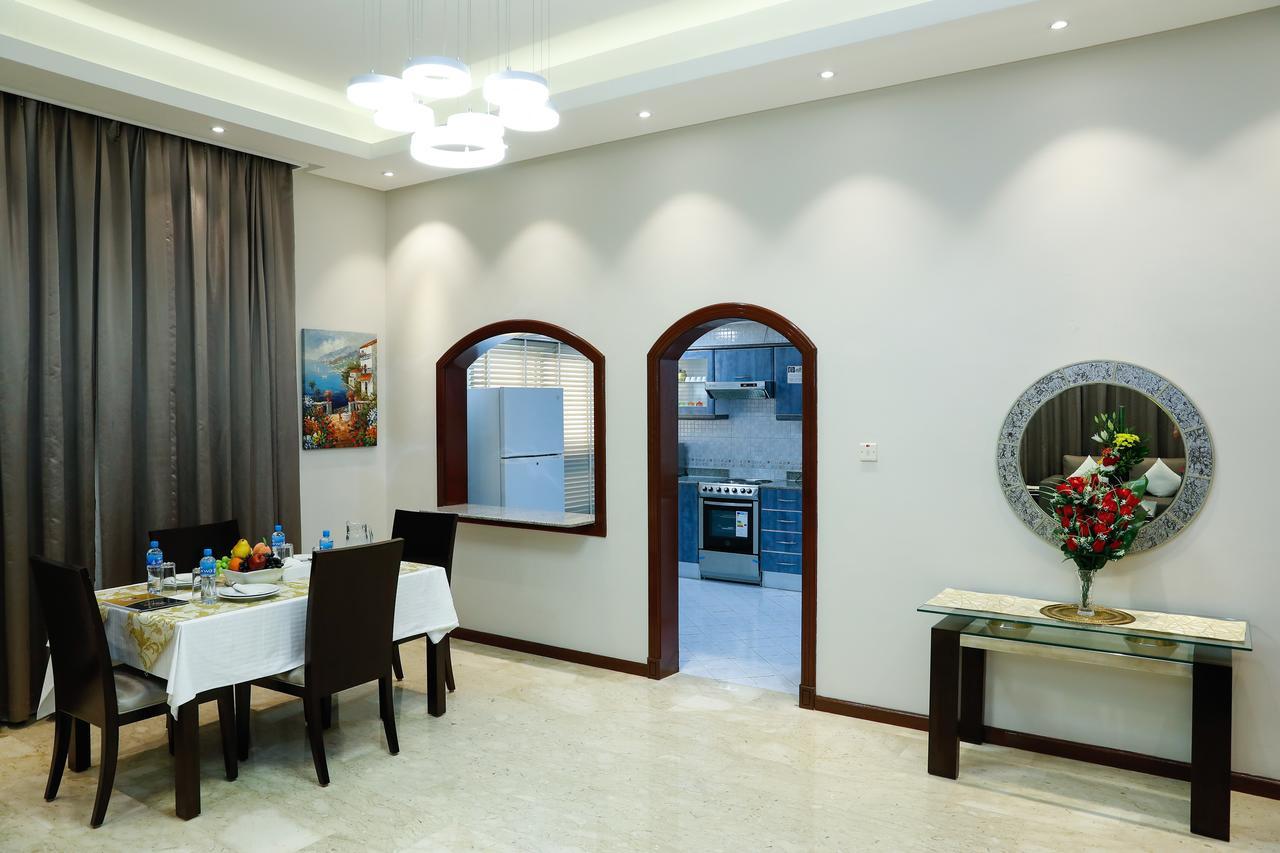 Ruru Tower Aparthotel Manáma Kültér fotó