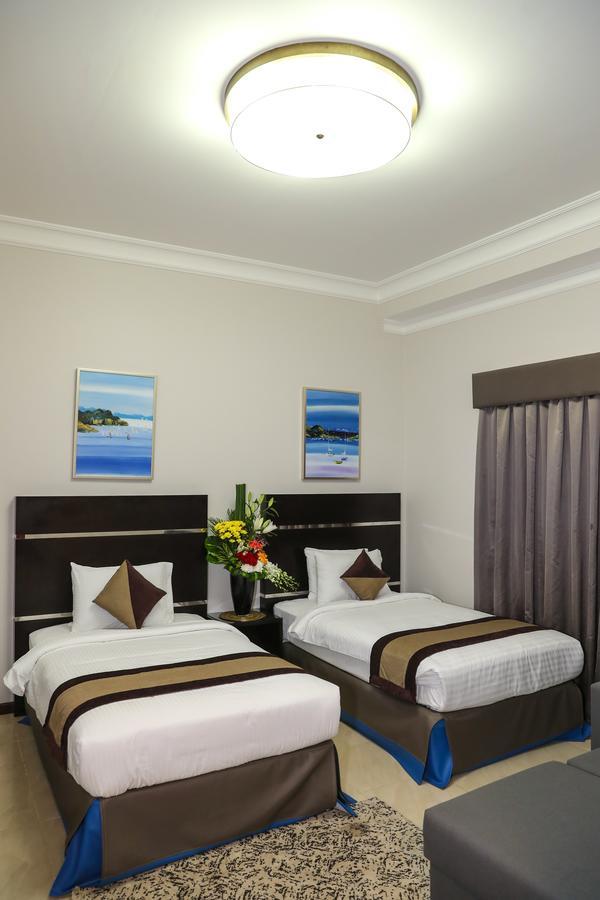 Ruru Tower Aparthotel Manáma Kültér fotó